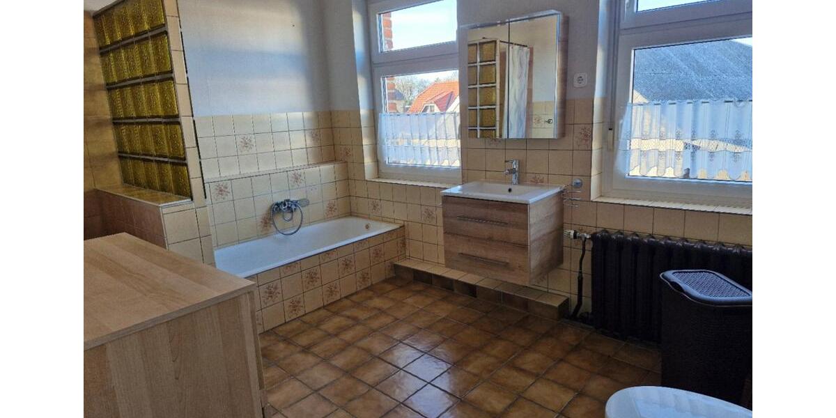 Mehrfamilienhaus, Wohnhaus Beetzendorf - 13 Zimmer, 360 m&sup2;, 265.000&euro; | Angebot:25308938