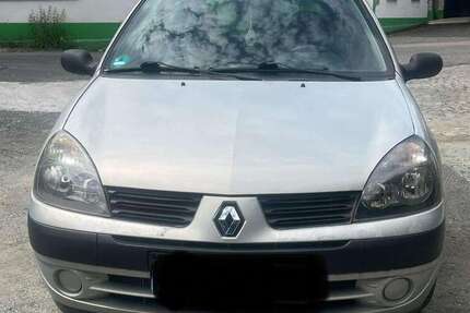 Renault Clio 106.400 km 1.550 &euro; Frankfurt 65929