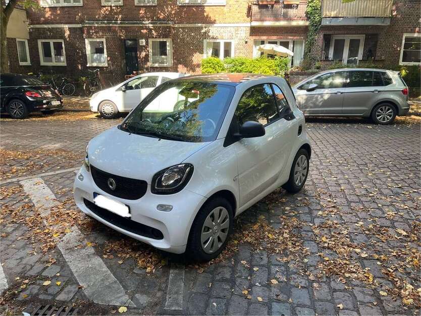 Smart forTwo 48.000 km 11.499 € Hamburg 22307