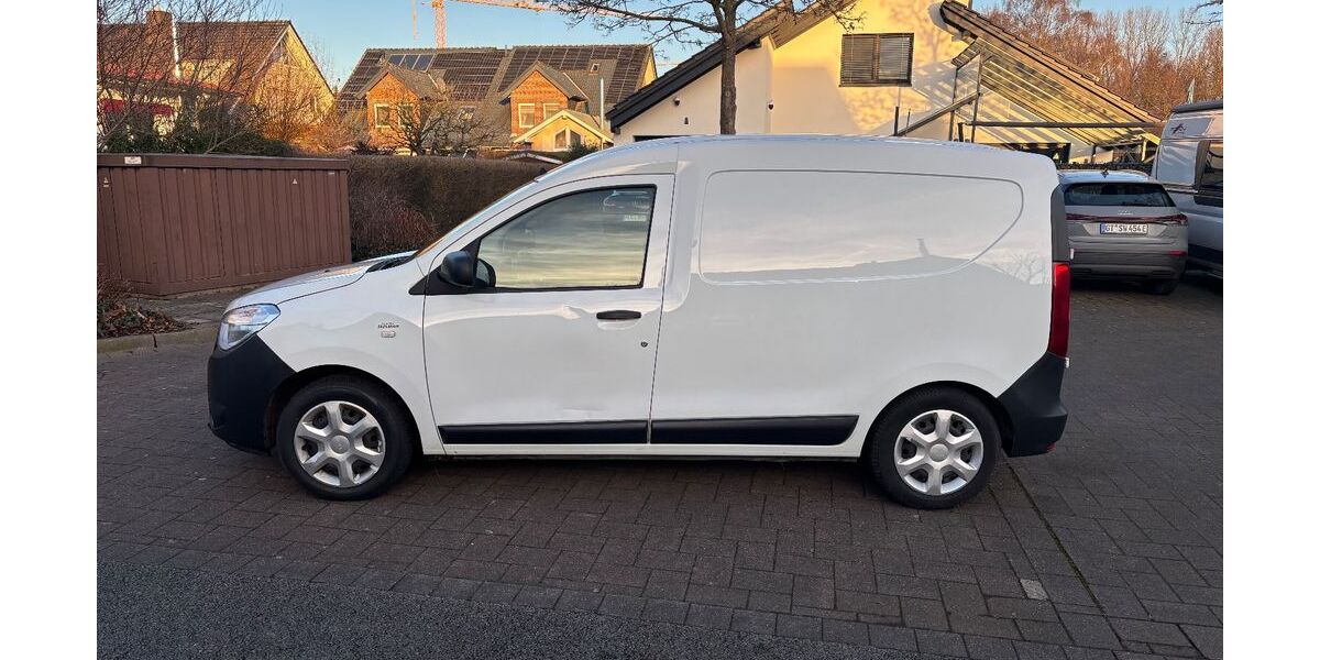 Dacia Dokker 39.500 km 10.200 &euro; Paderborn 33104