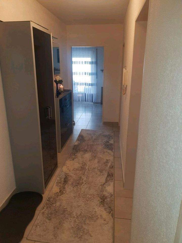 3 Zi WHg mit 79 Qm im EG mit großen Balkon