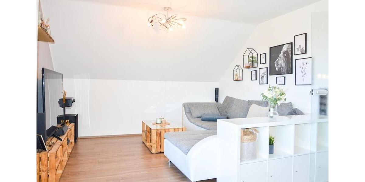 Dachgeschoßwohnung Sennfeld - 4.5 Zimmer, 108 m&sup2;, 890&euro; | Angebot:25900773