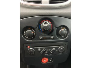 Renault Clio Authentique,Tüv 08/27! 243.000 km 1.950 &euro; Himmelkron 95502