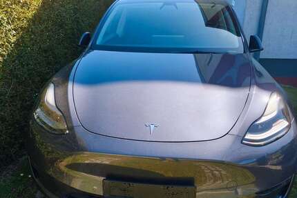 Tesla Model Y 98.600 km 34.999 &euro; Schwarzenbruck 90592