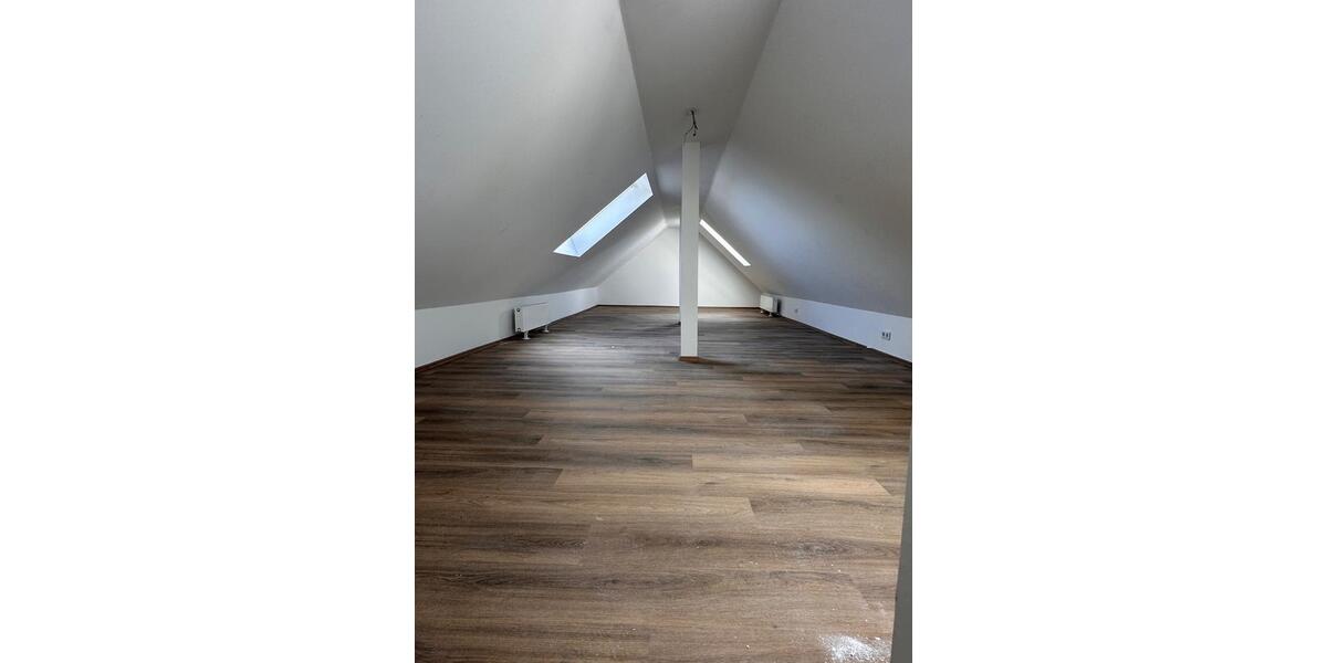 Dachgeschoßwohnung Witten Rüdinghausen - 3.5 Zimmer, 108 m&sup2;, 1.139&euro; | Angebot:26684542