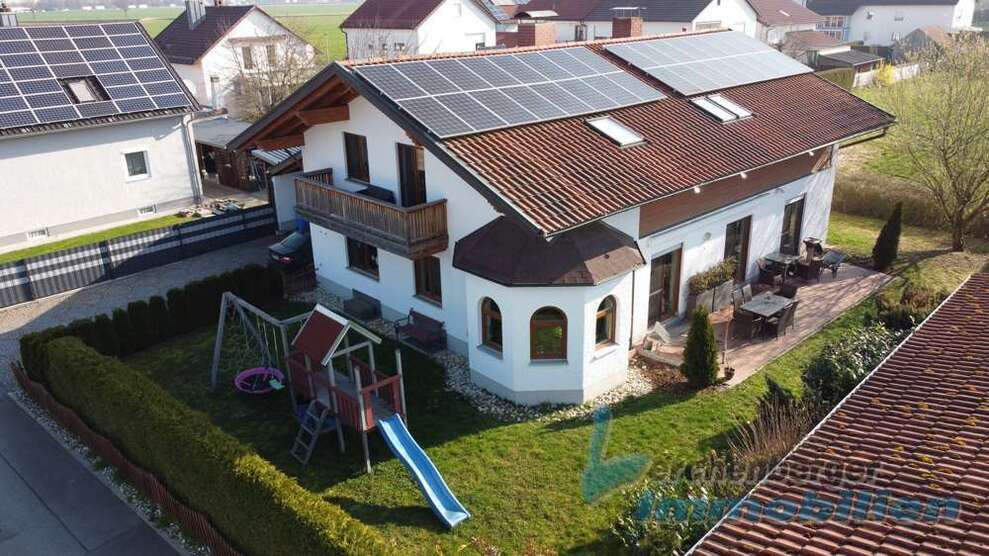 Haus zum Kaufen in Plattling 570.000 € 235 m²