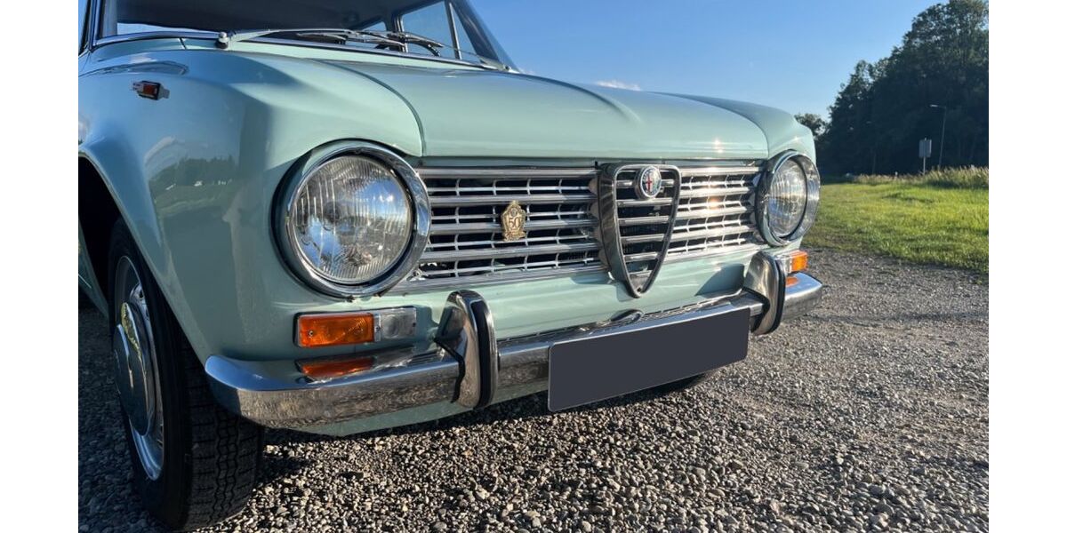 Alfa Romeo Giulia 11.057 km 30.900 € München 81379