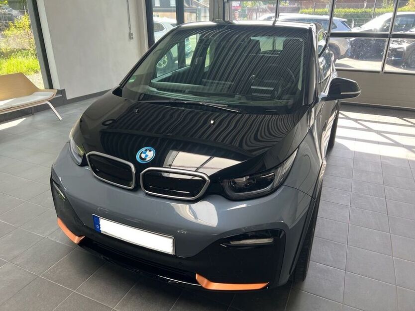 i3