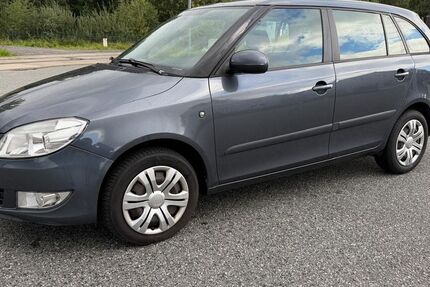 Skoda Fabia 215.789 km 2.800 &euro; Bad Oldesloe 23843
