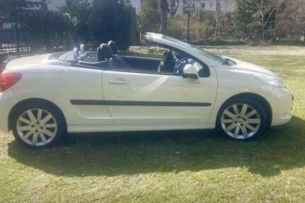 Peugeot 207 154.915 km 3.150 &euro; Berlin 13505