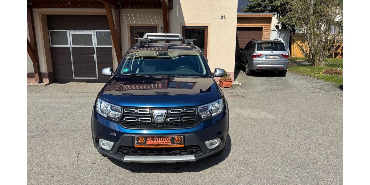 Dacia Logan 163.000 km 5.999 &euro; Oelsnitz i.E. 09376