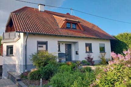 Haus Perl - 8 Zimmer, 180 m&sup2;, 650.000&euro; | Angebot:26768287