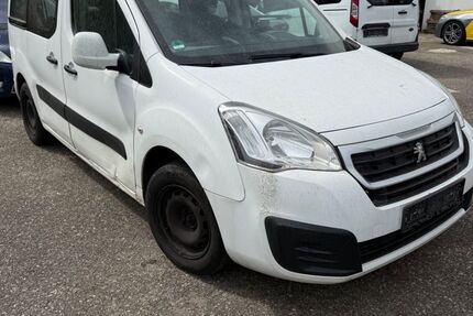 Peugeot Partner 290.000 km 1.900 &euro; Fellbach 70736