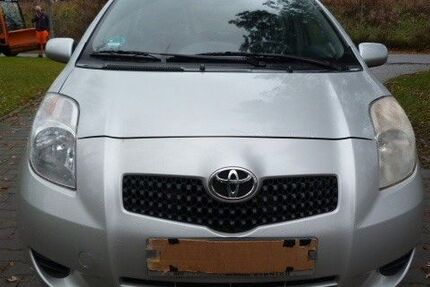 Toyota Yaris 140.000 km 3.300 &euro; Tuttlingen 78532