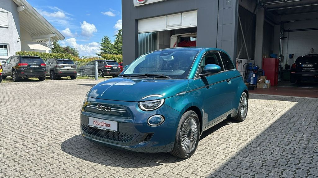Fiat 500e 20.000 km 21.590 &euro; Karlsruhe 76185