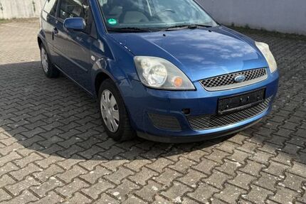 Ford Fiesta 128.700 km 2.499 &euro; Horb 72160