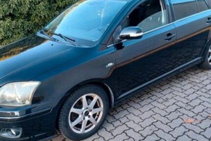 Toyota Avensis 246.700 km 1.850 &euro; Güstrow 18273