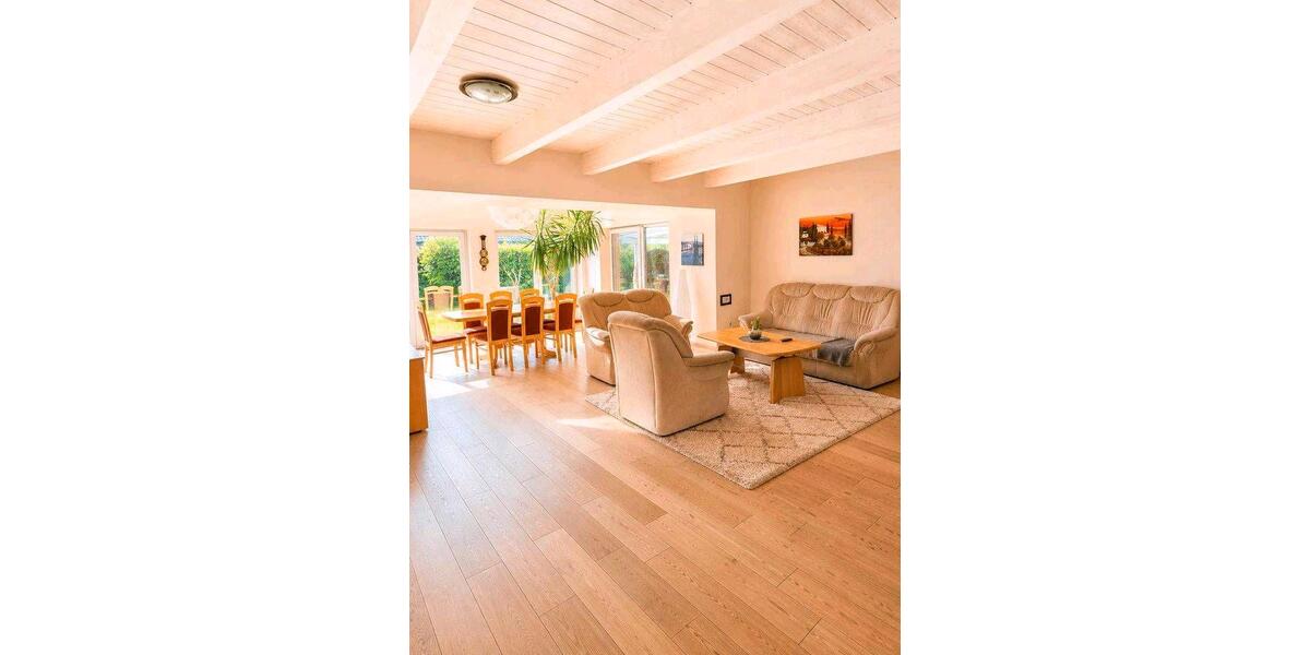 Einfamilienhaus Schafflund - 7.5 Zimmer, 215 m&sup2;, 495.000&euro; | Angebot:27153461