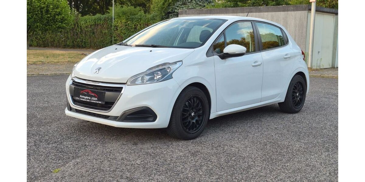 Peugeot 208 200.000 km 2.799 &euro; Jülich 52428