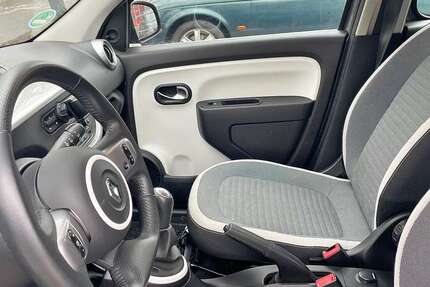 Renault Twingo 18.875 km 8.899 &euro; Berlin 14057