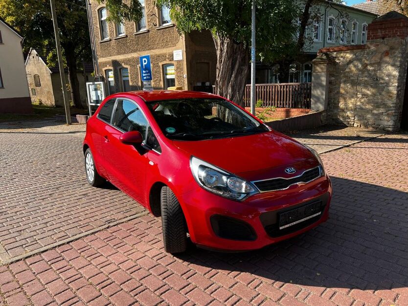 Kia Rio 15.150 km 7.900 € Sülldorf/Sülzetal 39171