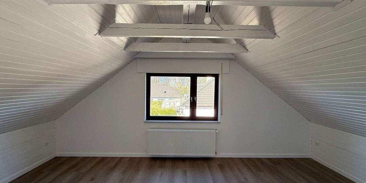 Einfamilienhaus Weyhe Leeste - 4 Zimmer, 140 m&sup2;, 1.400&euro; | Angebot:26291377