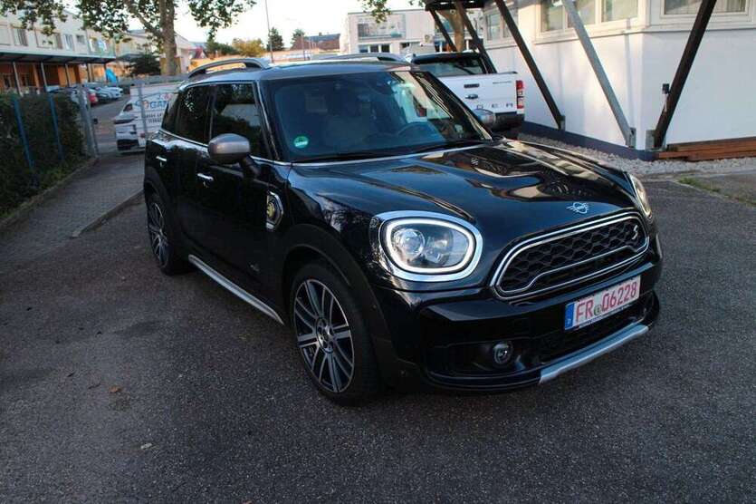 Mini Cooper S Countryman 144.000 km 17.900 € Freiburg i/Brsg 79115