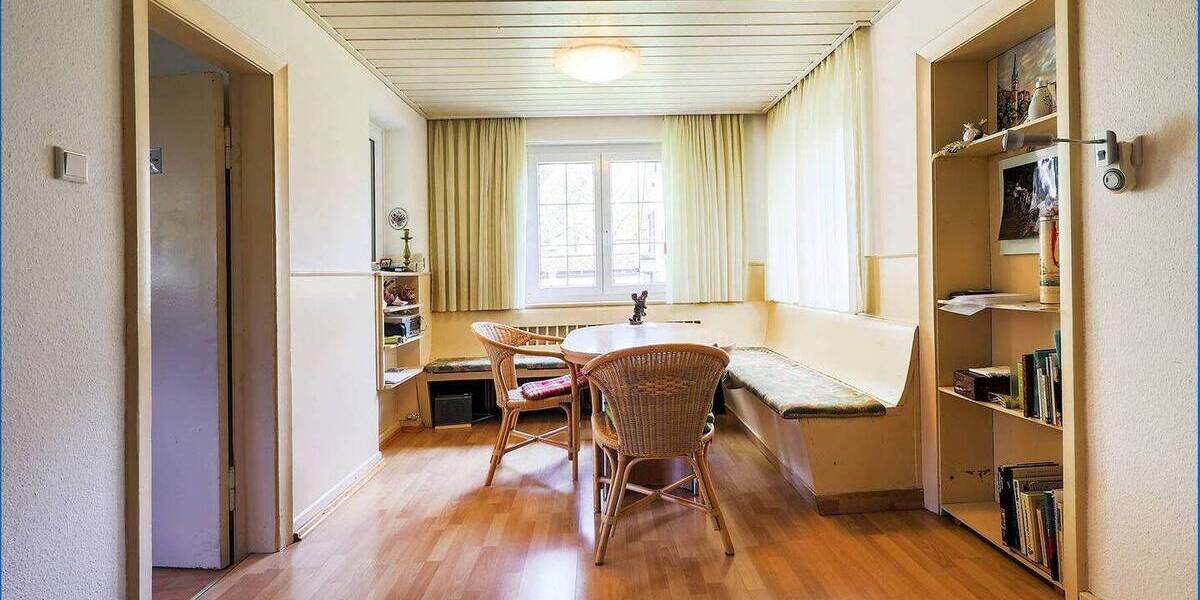 Einfamilienhaus Singen - 7 Zimmer, 240 m&sup2;, 695.000&euro; | Angebot:26364115