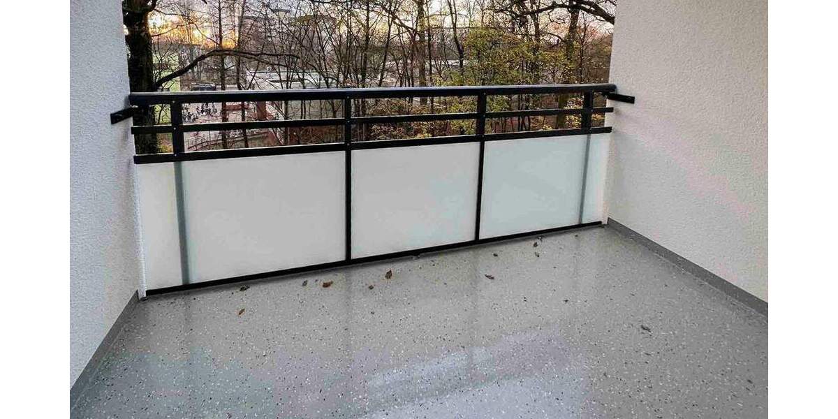 Wie neu: Stilvolle 3-Zimmer-Wohnung nach Vollsanierung 3 zimmer