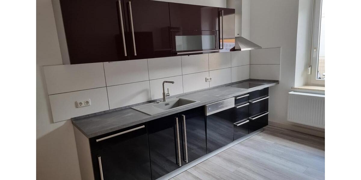 Zwei – Zimmer Wohnung mit großzügiger Einbauküche zu vermieten 2 zimmer