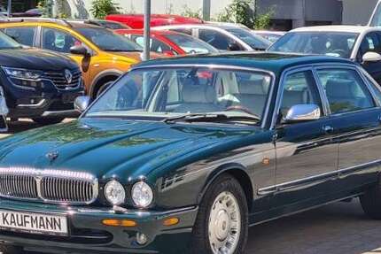 Jaguar Daimler 174.300 km 9.990 € Berlin - Steglitz 12247