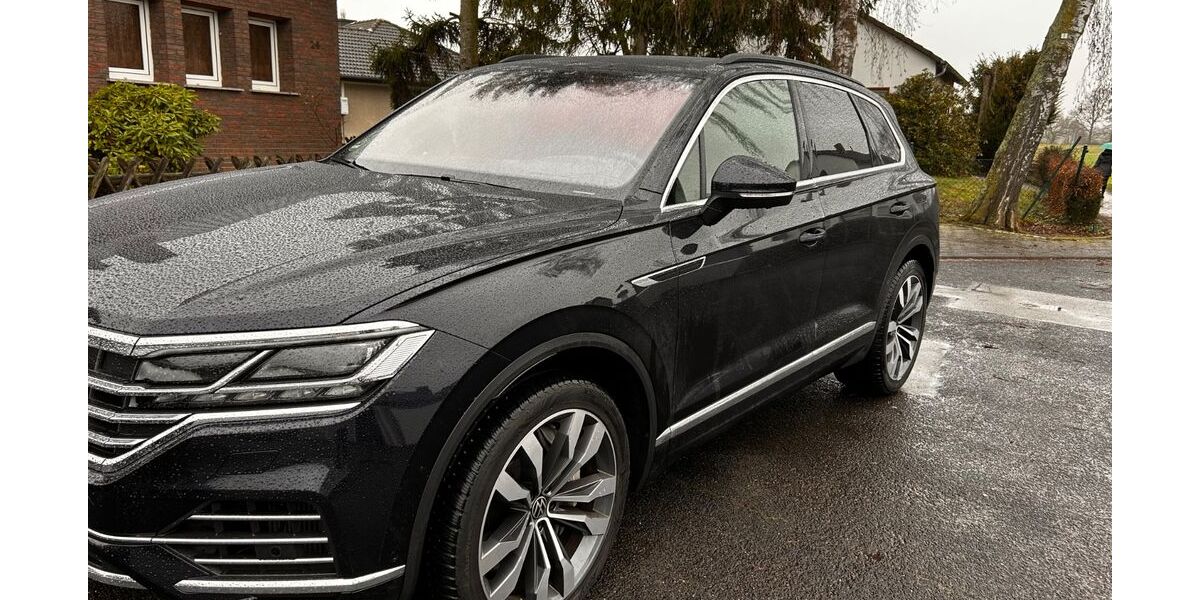 VW Touareg 30.500 km 51.500 &euro; Leverkusen 51371
