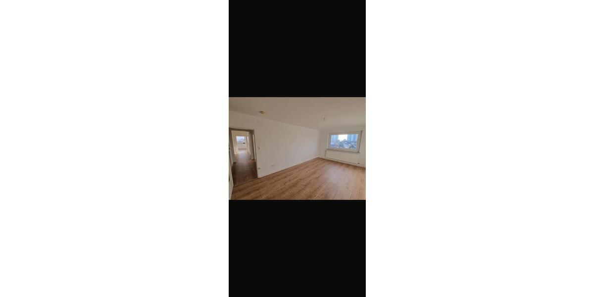 Etagenwohnung Bremerhaven Mitte - 3 Zimmer, 83 m&sup2;, 115.000&euro; | Angebot:26166790