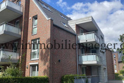 Alt-Garstedt Altes Rathaus - Neubaustandard - Barrierefreie Wohnung mit Terrasse - Ideal für Senioren