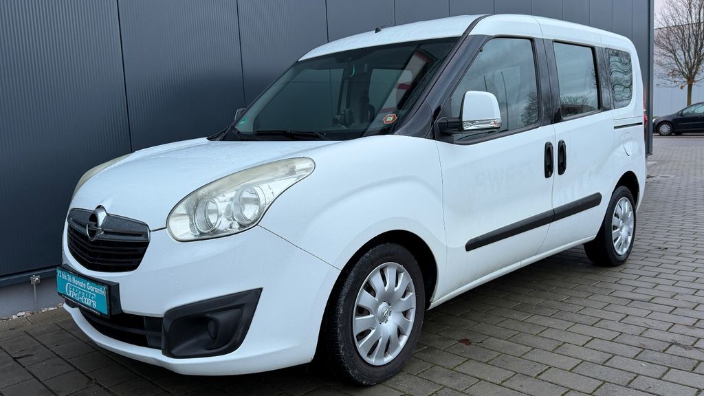 Opel Combo 130.000 km 5.400 &euro; Holzgerlingen 71088