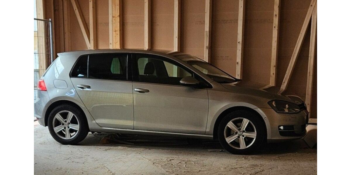 VW Golf 147.300 km 6.400 &euro; Brechen 65611