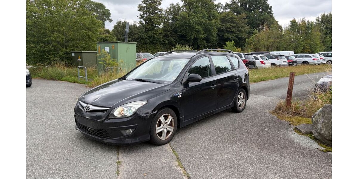Hyundai i30 231.000 km 1.399 &euro; Bilschau 24988