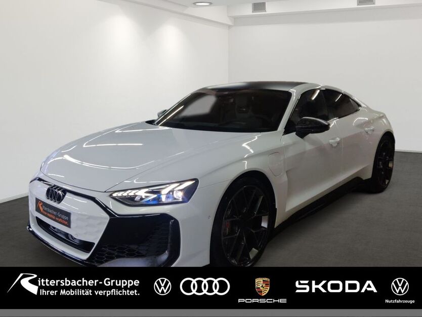 Audi RS e-tron GT 24.000 km 135.800 € Kaiserslautern 67663