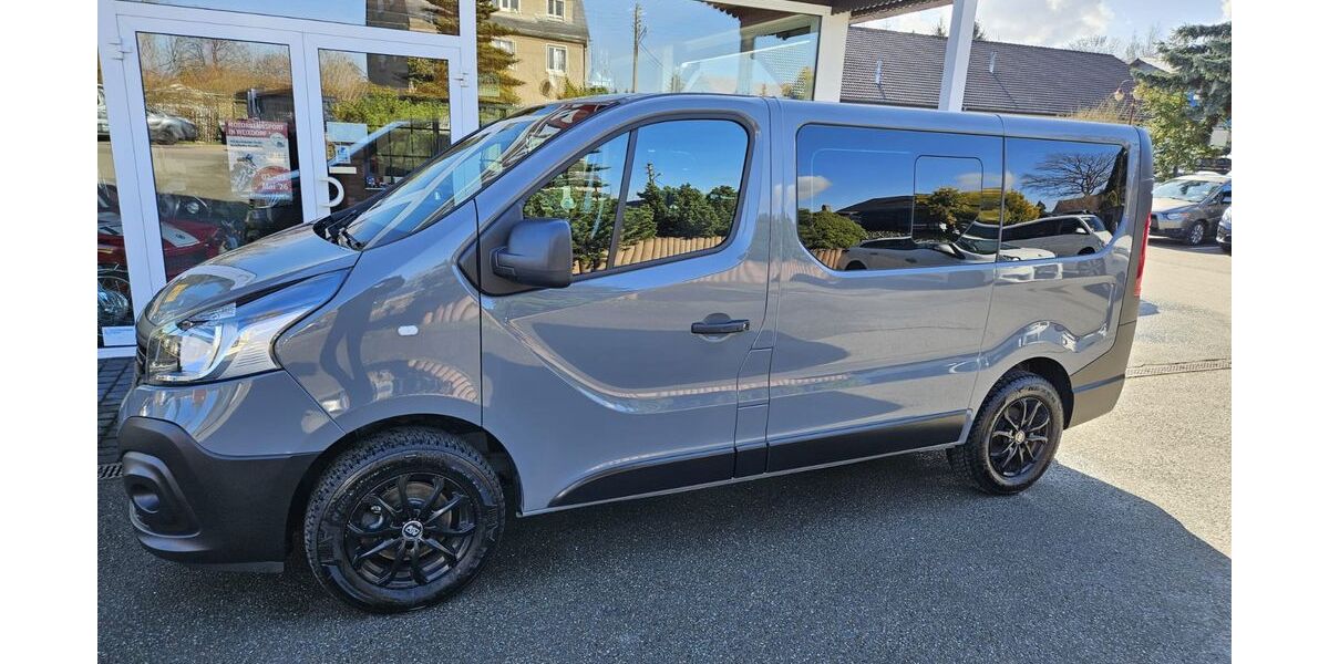 Renault Trafic 152.057 km 13.900 &euro; Frankenberg 09669