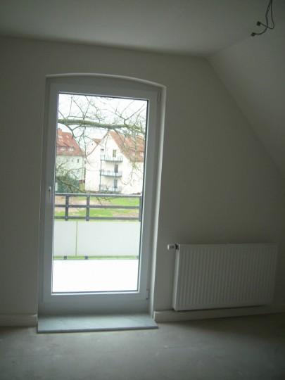 Dachgeschoßwohnung Petersberg - 3 Zimmer, 41 m&sup2;, 401&euro; | Angebot:26543122