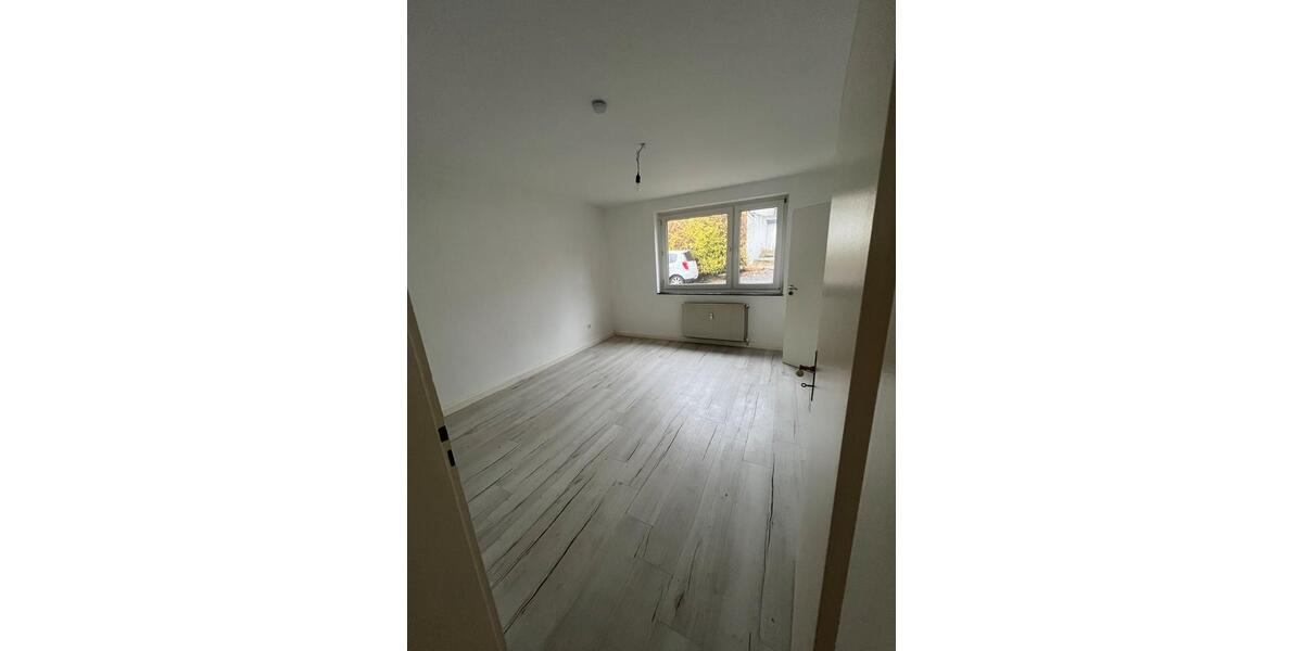 Erdgeschoßwohnung Hagen Hagen-Mitte - 1.5 Zimmer, 37 m&sup2;, 400&euro; | Angebot:24975296