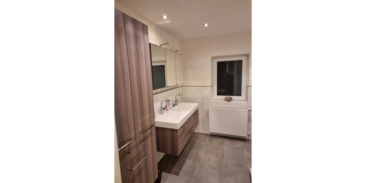 Mehrfamilienhaus, Wohnhaus Burghaun - 13 Zimmer, 400 m&sup2;, 2.800&euro; | Angebot:26554824
