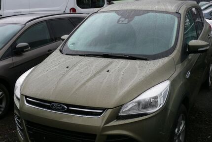 Ford Kuga 122.455 km 9.300 &euro; Ahausen 27367