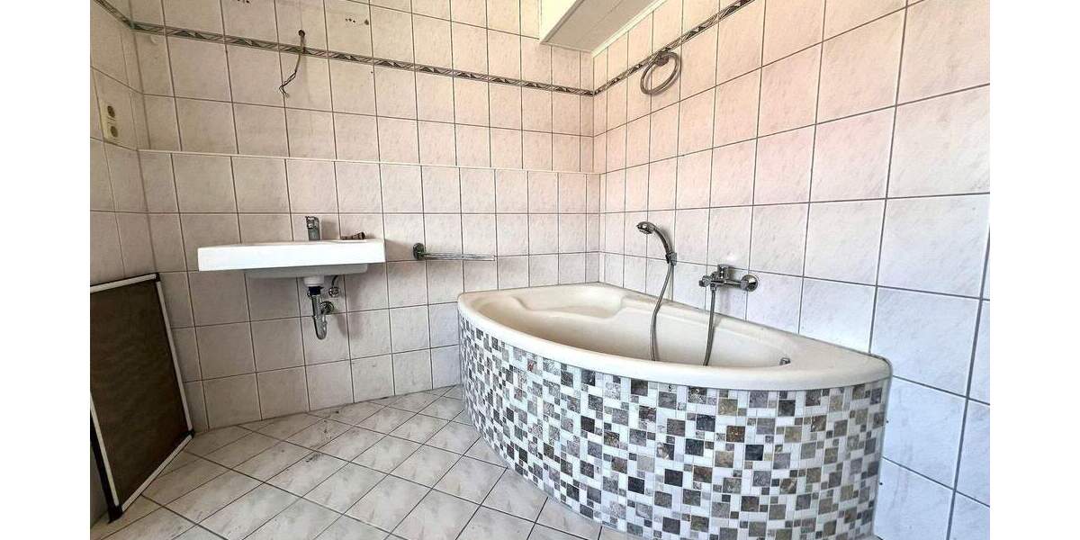 Etagenwohnung Neulußheim - 2 Zimmer, 58 m&sup2;, 700&euro; | Angebot:25704992