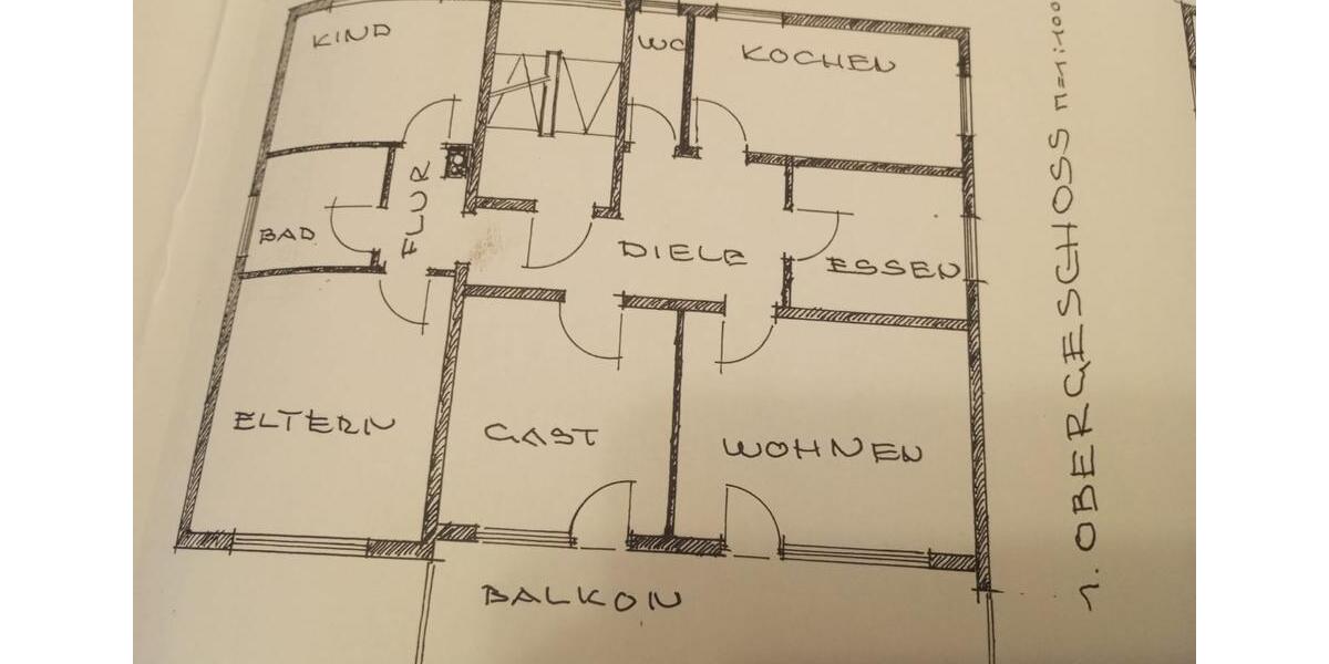 Etagenwohnung Vogt - 5 Zimmer, 120 m&sup2;, 1.050&euro; | Angebot:25421040