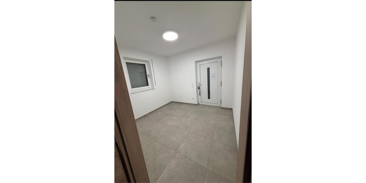 Etagenwohnung Regenstauf - 2.5 Zimmer, 72 m&sup2;, 870&euro; | Angebot:25875487