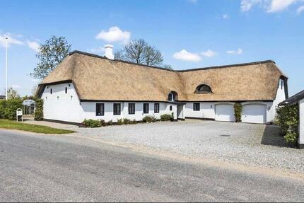 Haus Harrislee - 13 Zimmer, 278 m&sup2;, 249.000&euro; | Angebot:25590230