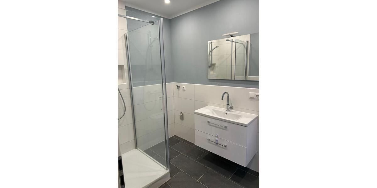 Etagenwohnung Linden - 4 Zimmer, 99 m&sup2;, 950&euro; | Angebot:26086319