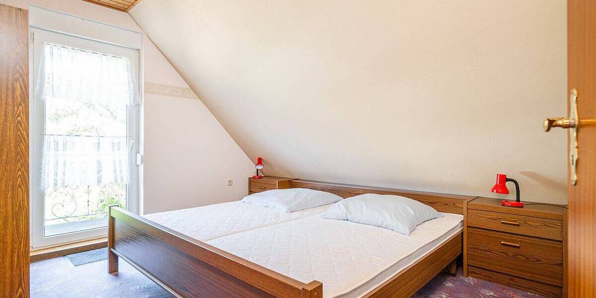 Einfamilienhaus Blomberg - 1 Zimmer, 240 m&sup2;, 399.000&euro; | Angebot:26815807