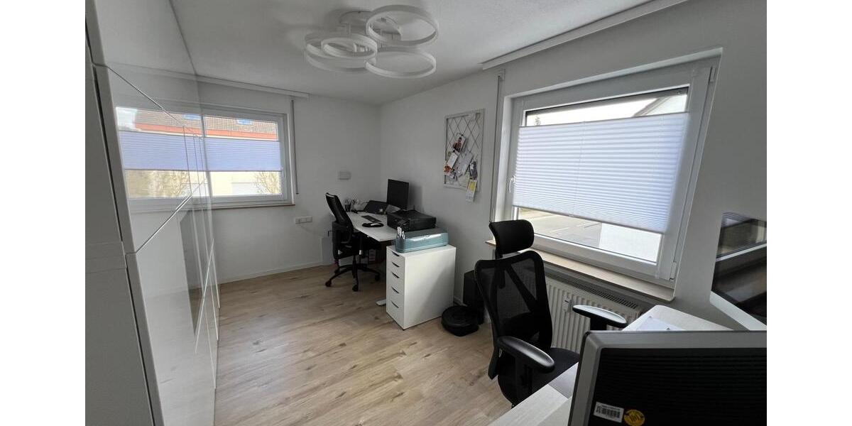 Etagenwohnung Nürtingen - 3 Zimmer, 83 m&sup2;, 1.200&euro; | Angebot:26023484